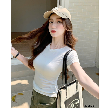 1枚で着られる！カップ付きクロップドTシャツ 半袖 ストレッチ 美シルエット