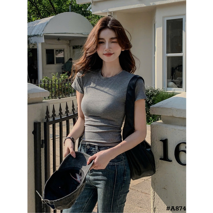 1枚で着られる！カップ付きクロップドTシャツ 半袖 ストレッチ 美シルエット