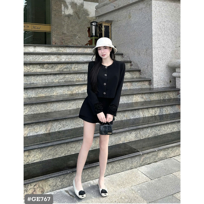 レディース 韓国風セットアップ ノーカラージャケット ショートパンツ 2点セット 花柄ボタン フリル袖 きれいめ 大人可愛い